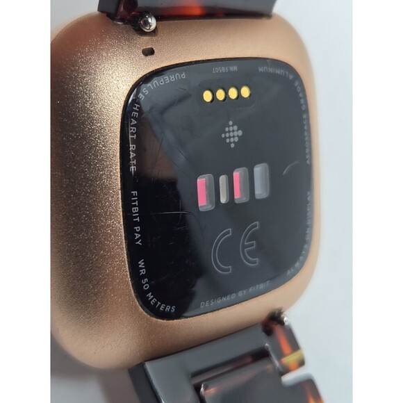 Fitbit Versa 2 Smartwatch Rose Gold 40mm Alexa WR50 Always On Display No Charger - Picture 9 of 10